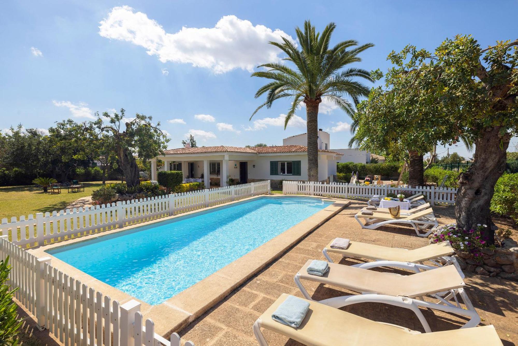 Ideal House For Two Families With Pool And Barbecue Palmanyola Exterior photo